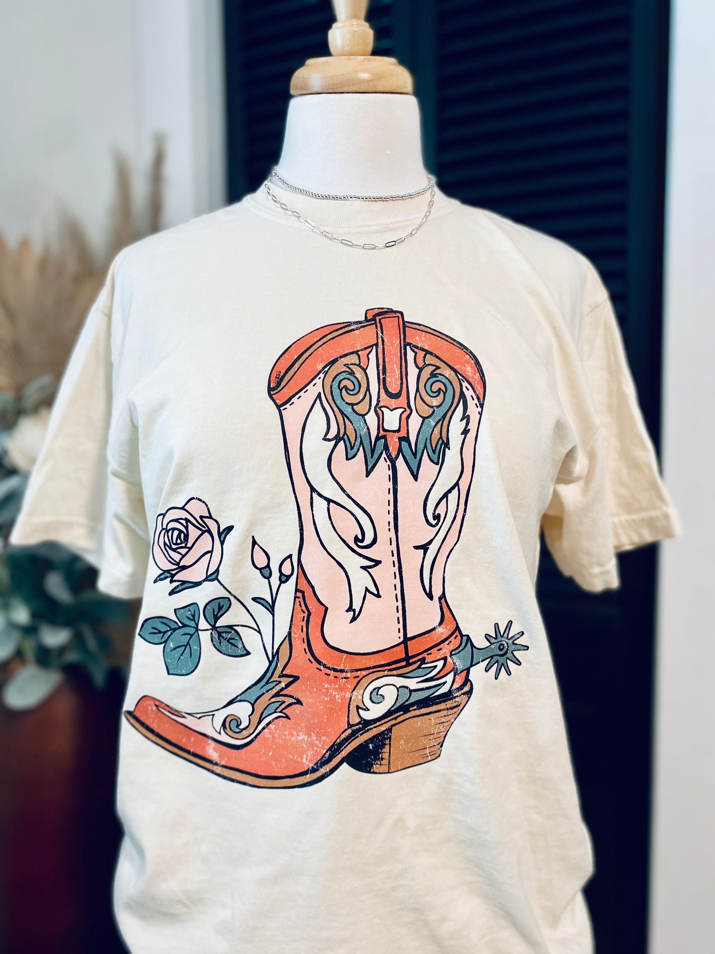 Rose Boot Tee